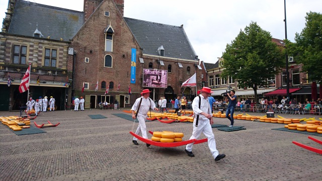 オランダのアルクマール観光をおすすめする5つの理由 Alkmaar オランダ農業とつながる オランダのアルクマール観光をおすすめする5つの理由 Alkmaar オランダ農業とつながる